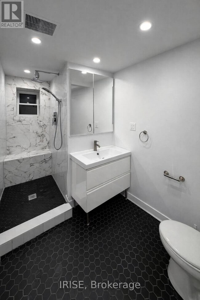 Photo du bâtiment - 2 Selwood Ave