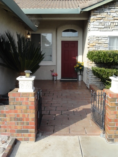 Building Photo - 2199 Carol Ann Dr