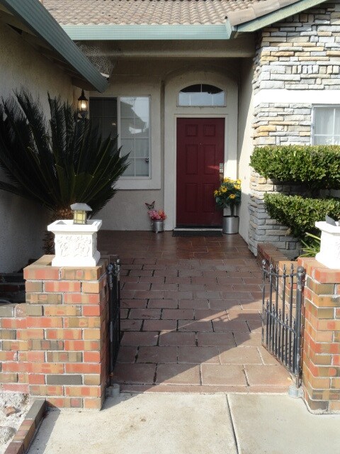 Foto del edificio - 2199 Carol Ann Dr