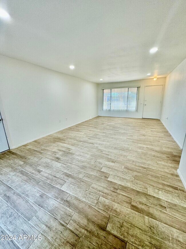 Foto del edificio - 19033 N Welk Dr