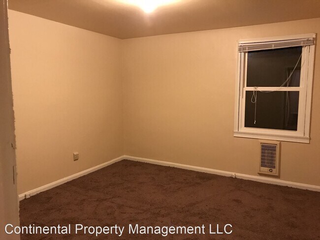 Building Photo - 2 br, 1 bath House - 29 Fairway Dr.