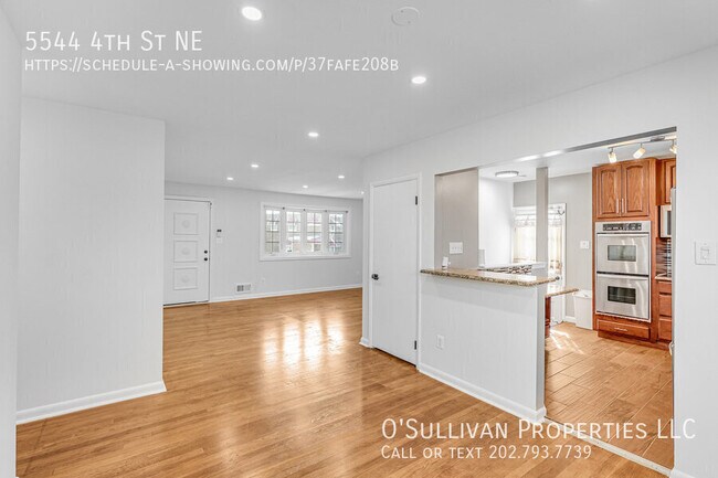 Foto del edificio - 5544 4th St NE