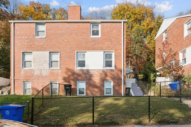 Charming and inviting two-bedroom home in ... - Charming and inviting two-bedroom home in ...