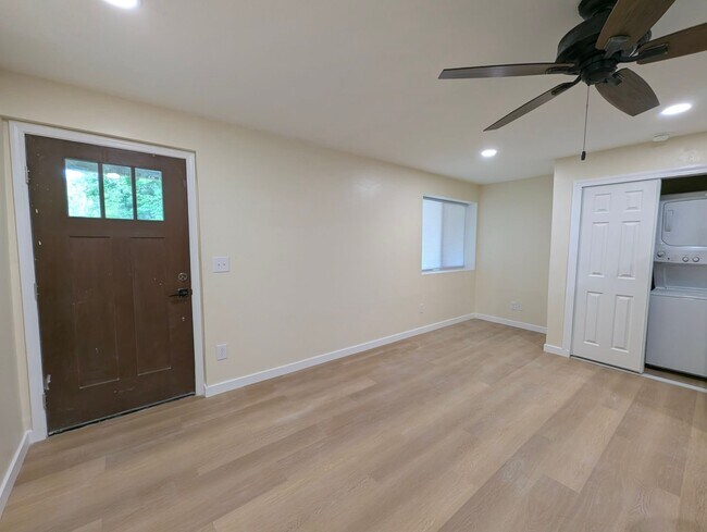 Foto del edificio - 6319 S Eddy Ct