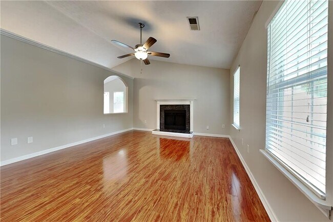 Foto del edificio - 2979 Trotters Crest Dr