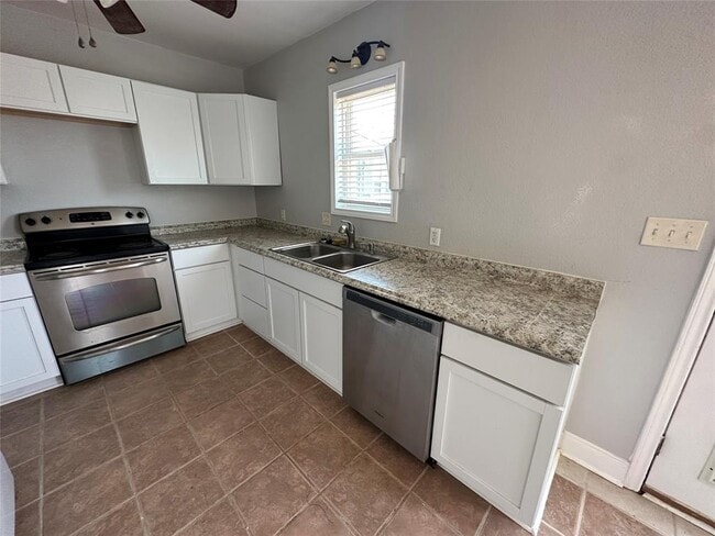Building Photo - 4511 Avenue R 1/2 Rear