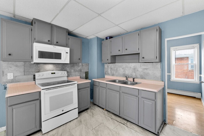 Foto del edificio - 223 Lawlor St