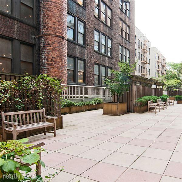 Building Photo - 175 W 26th St