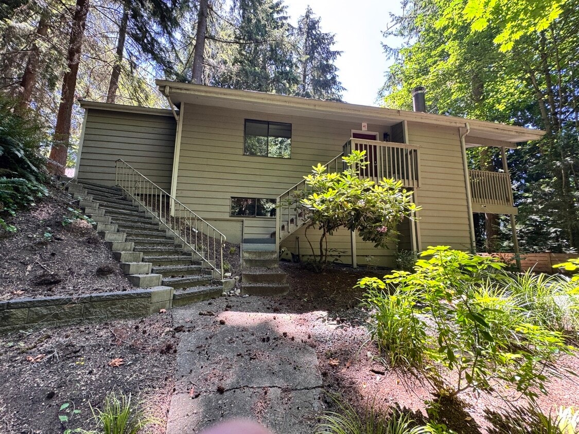 Front of the House - 21440 NE Union Hill Rd