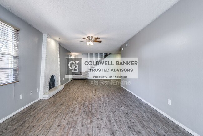 Building Photo - 5332 Kenosha Ave