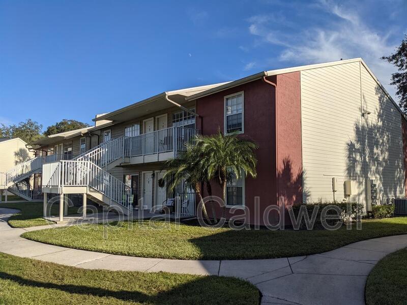 302 Lake Parsons Green Unit 205, Brandon, FL 33511 Condo for Rent in