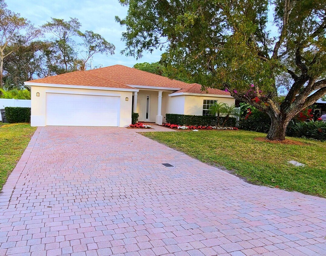 418 Pittsburgh Dr, Jupiter, FL 33458 House Rental in Jupiter, FL