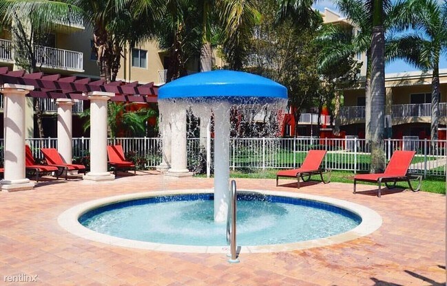 Foto del edificio - 2 br, 2 bath  - 6750 NW 186th St
