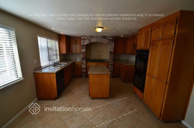 Foto del edificio - 4436 Deerfield Dr