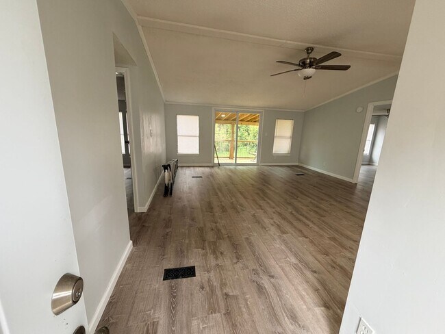 Foto del edificio - Rare Rockford rental available now!