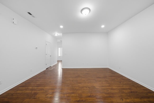 Foto del edificio - 410 Leighann Ridge Ln