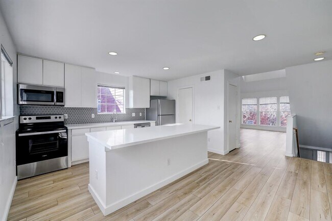 Foto del edificio - 1401 Castle Ct