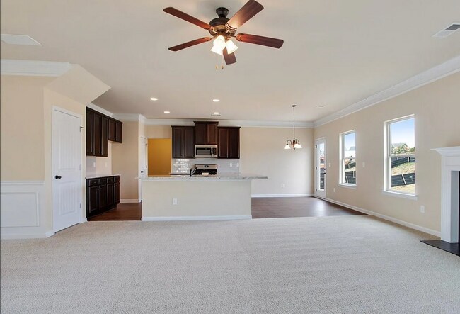 Foto del edificio - 133 Babbling Brook Dr