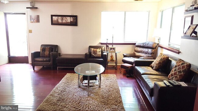 Foto del edificio - 10699 Spring Oak Ct