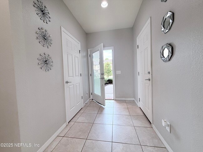 Foto del edificio - 14316 Dovewind Ct