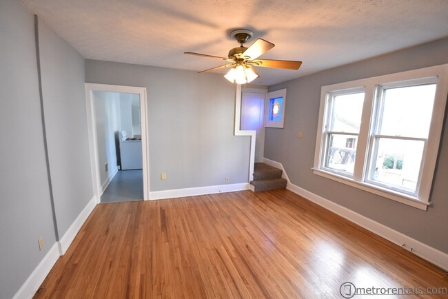 Foto del edificio - 149-151 E Lakeview Avenue