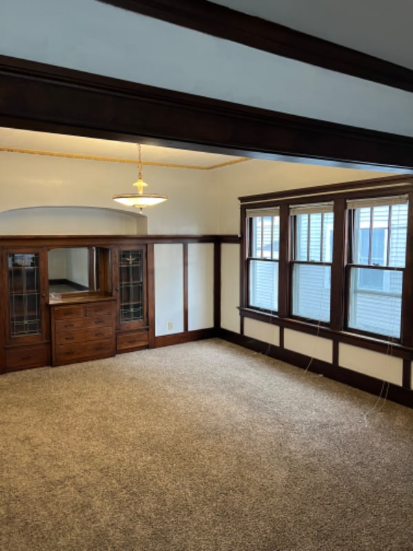 3640 E Cudahy Ave Unit Lower, Cudahy, WI 53110 Room for Rent in