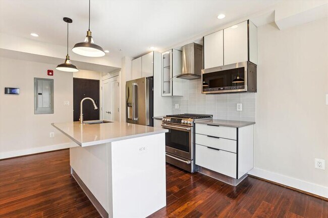 Foto del edificio - 625 Park Rd NW
