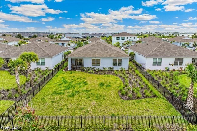 Foto del edificio - 42425 Cascade Dr
