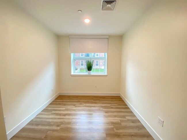 Interior Photo - One Park Apartments