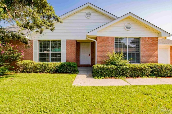 Building Photo - 4012 Shorewood Dr