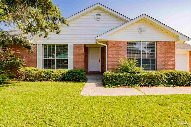 Foto del edificio - 4012 Shorewood Dr