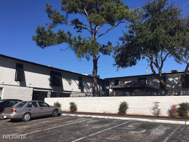 Primary Photo - 10841 Greenwillow St