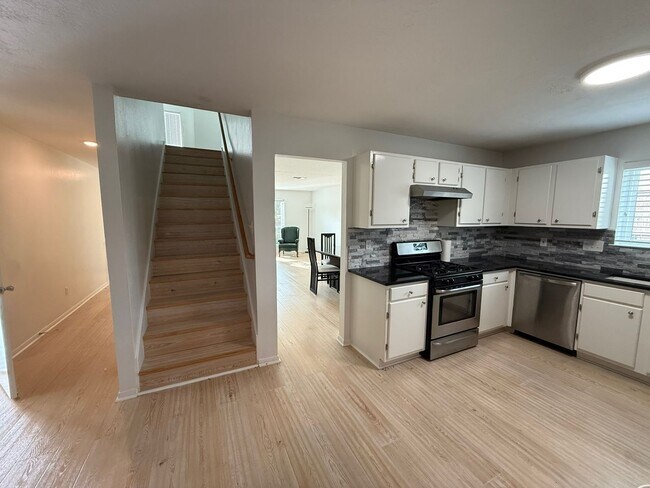 Foto del edificio - 2722 Springstone Dr