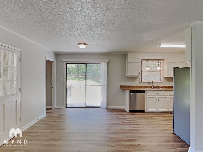 Building Photo - 4317 Freeport Dr