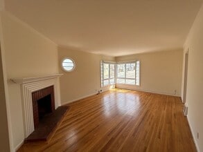 Building Photo - 1401-1403-1403 34th Ave