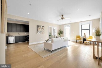 Building Photo - 1419 Clifton St NW