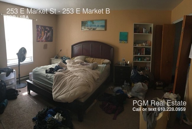 Foto del edificio - 253 E Market St