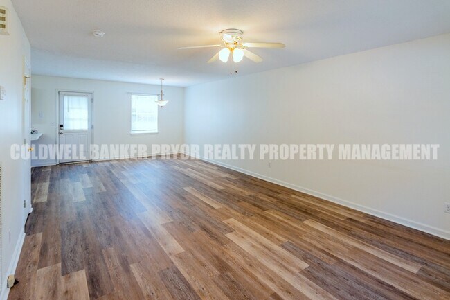 Building Photo - 1240 N Concord Rd