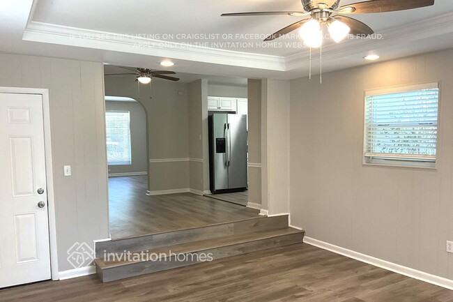 Foto del edificio - 6541 Ector Rd