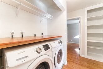 Building Photo - 4355 Bramblewood St