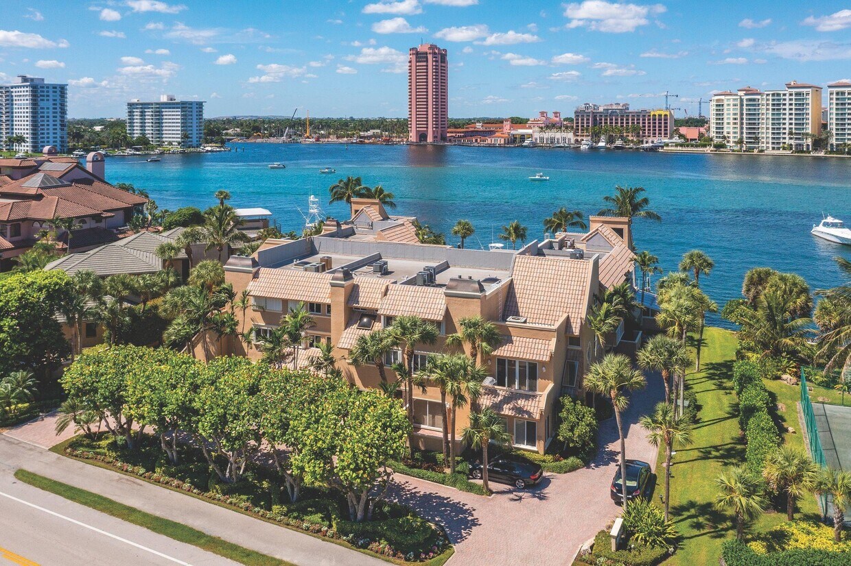 Foto principal - 555 S Ocean Blvd