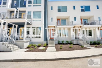 Building Photo - 570 Sego Wy