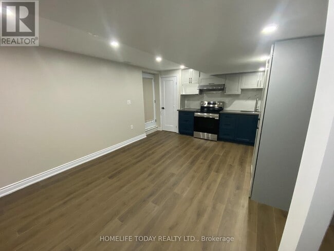 Building Photo - 151 Autumn Ridge Trail