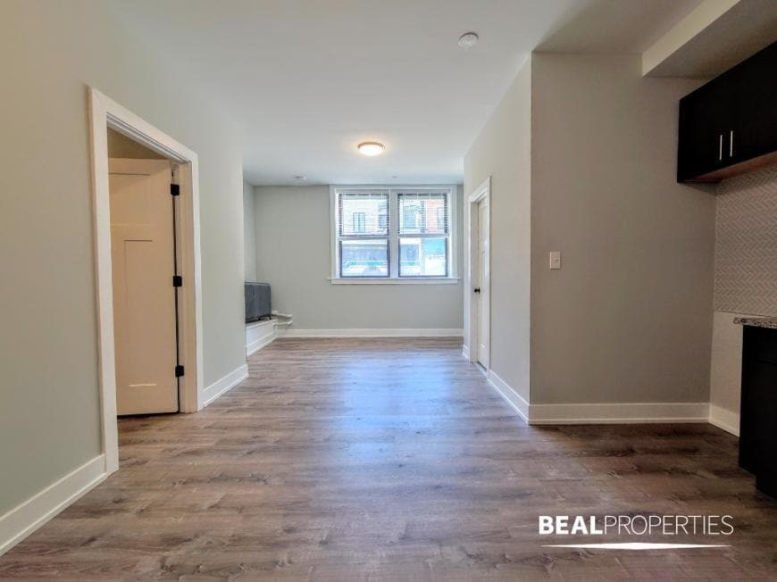 Primary Photo - 1 bedroom in CHICAGO IL 60625