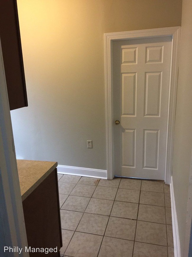 Foto del edificio - 1225 N 54th St