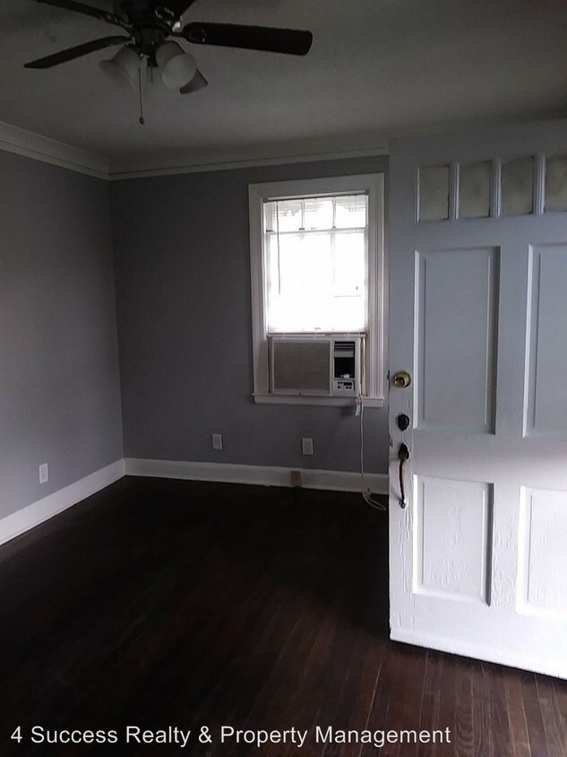 Building Photo - 2741 Kimball Ave