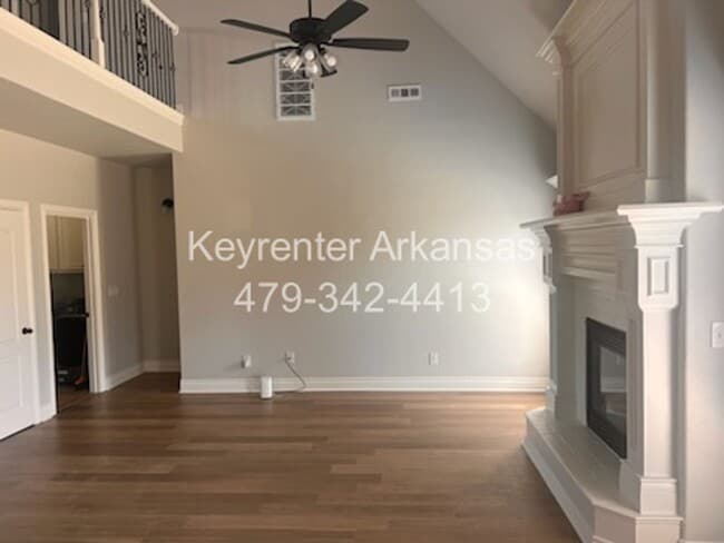 Building Photo - Spacious 4 Bedroom Home in Centerton!