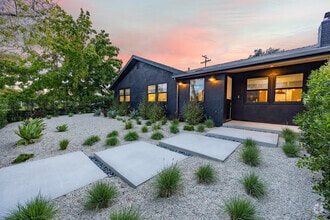 23 Calaveras Ave
