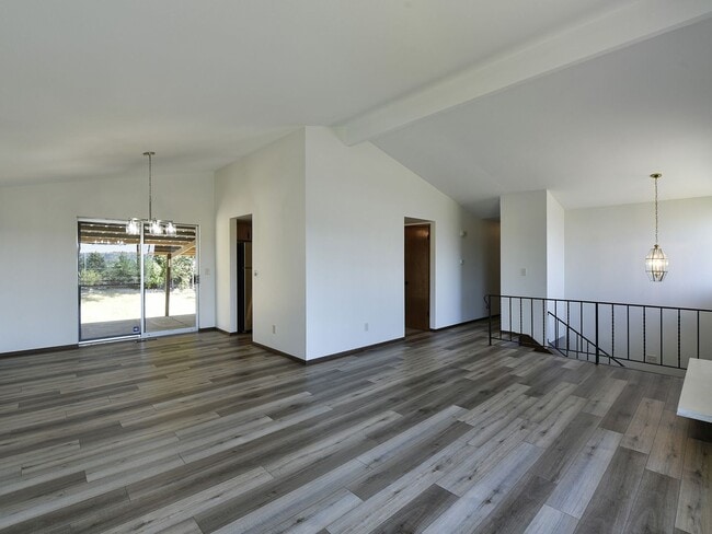 Building Photo - 428 S 26th St