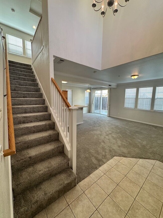 Foto del edificio - Shasta View Gardens Home - AVAILABLE for Move In